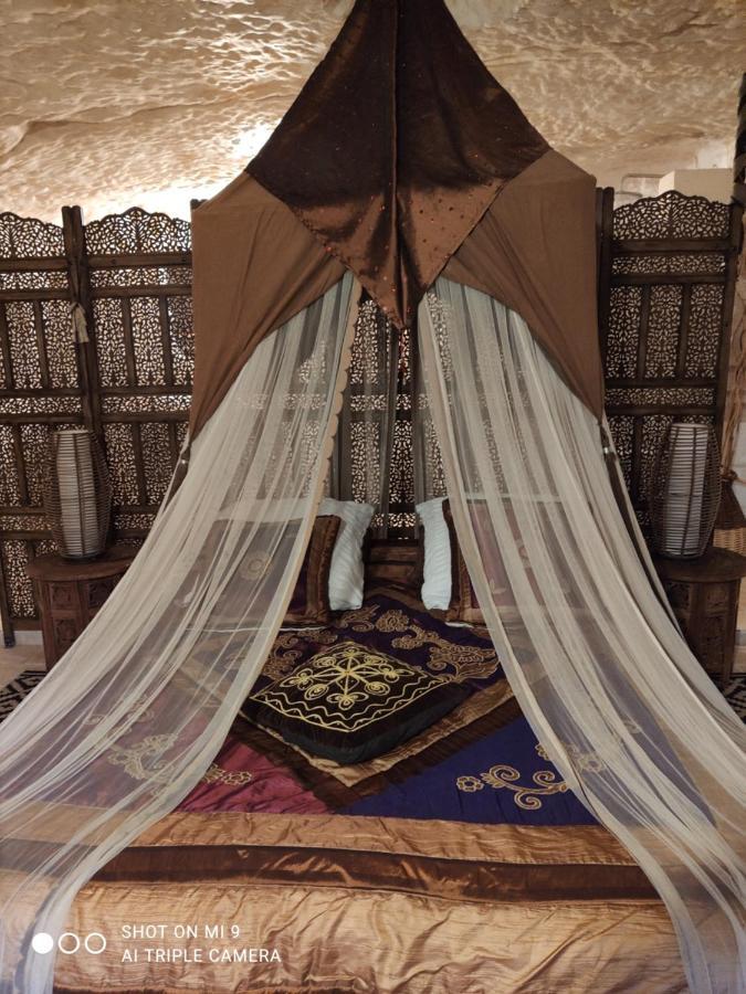 Bed and Breakfast Troglodelice Azay-le-Rideau Esterno foto