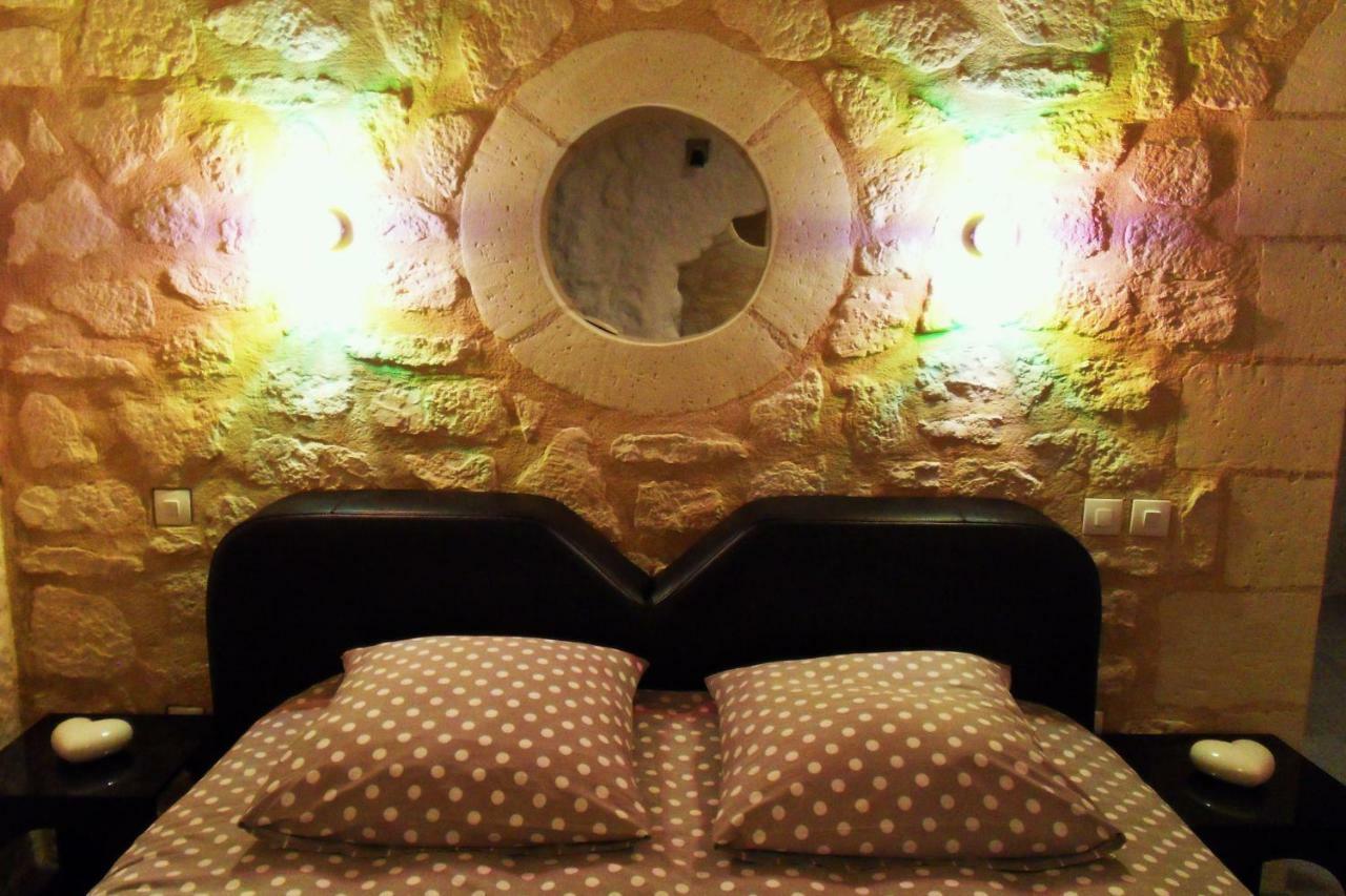 Bed and Breakfast Troglodelice Azay-le-Rideau Esterno foto